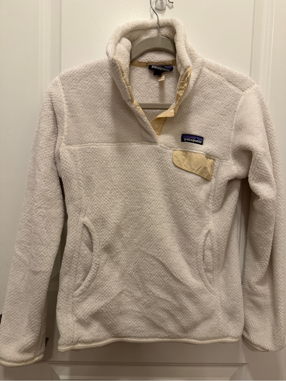 Patagonia Women’s Cream Fleece Snap Pullover with Tan Trim